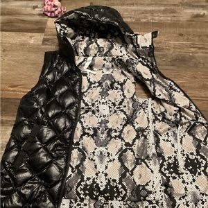 Lululemon Size 12 Reversible The Fluffiest Vest